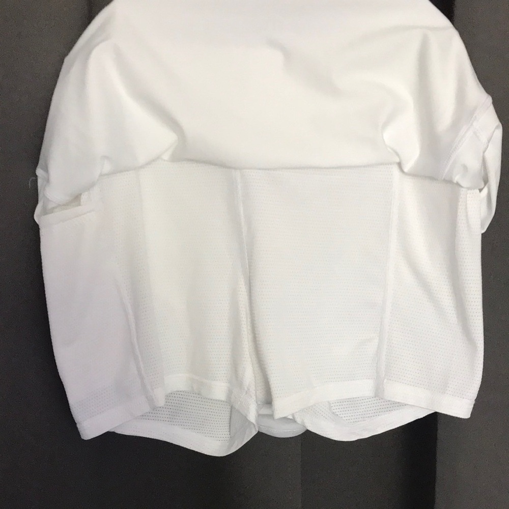 DSG Women's White Skort - Picture 4 of 8